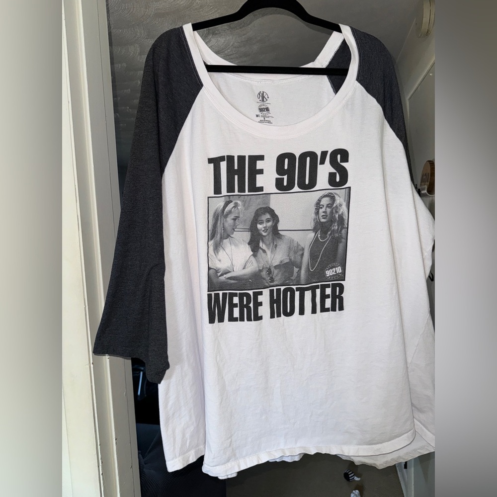 Torrid Size 6 “90210” Raglan Shirt